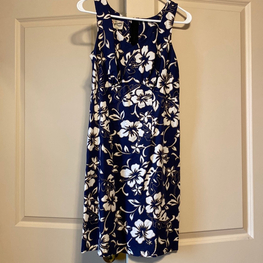 Ladies Hilo Hattie’s Original Hawaiian Dress